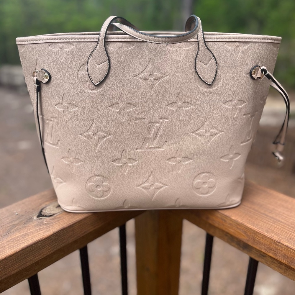 Neverfull MM turtle dove